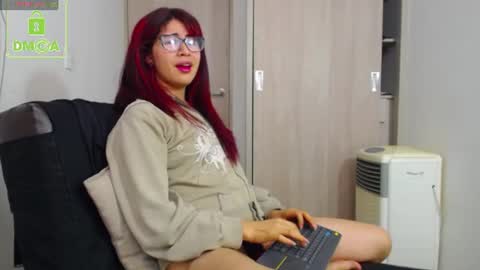 Snapshot of camilitasweet96 chatting on 06-09-26, 03:01 Camilita Echeverri online show from 06-09-26, 03:01