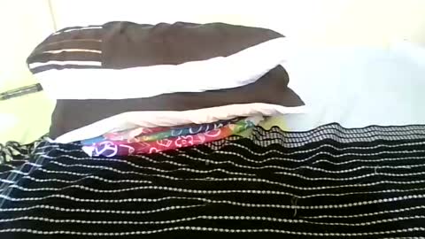 Snapshot of camilla15144 chatting on 01-18-25, 09:24 camillla15 online show from 01-18-25, 09:24