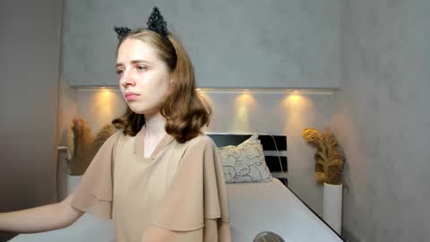 Snapshot of camilla_kelly chatting on 09-12-25, 12:11 Camilla online show from 09-12-25, 12:11