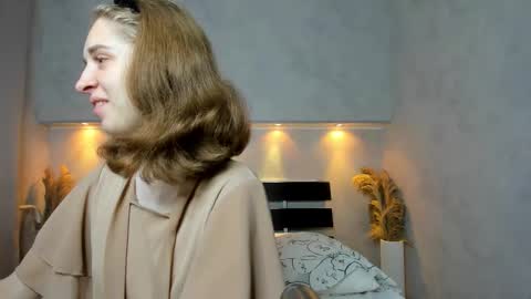 Snapshot of camilla_kelly chatting on 09-22-25, 12:12 Camilla online show from 09-22-25, 12:12