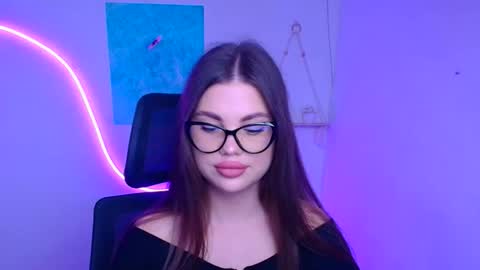 Camilla online show from 11-26-25, 01:01