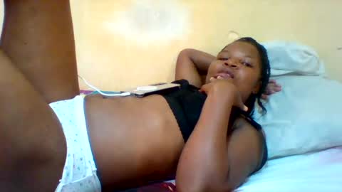 Snapshot of camillah_sweet chatting on 06-21-26, 02:08 camillah_sweet online show from 06-21-26, 02:08