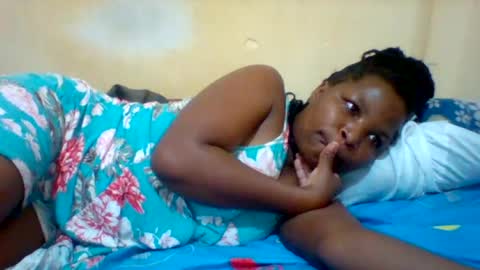 Snapshot of camillah_sweet chatting on 06-29-26, 10:15 camillah_sweet online show from 06-29-26, 10:15