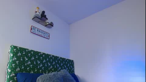 camilo_contre21 online show from 11-29-25, 07:50