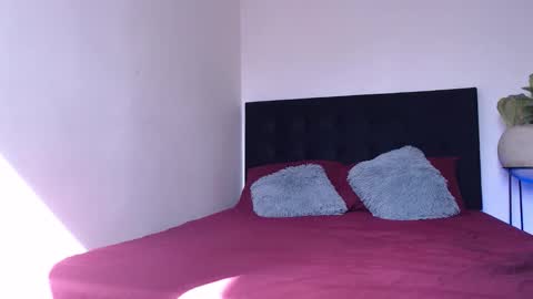 camilo_contre21 online show from 02-04-26, 07:53