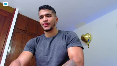 Snapshot of camilo_contre21 chatting on 06-08-26, 06:30 camilo_contre21 online show from 06-08-26, 06:30