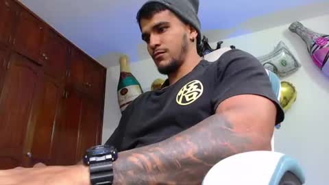 Snapshot of camilo_contre21 chatting on 07-11-26, 08:55 camilo_contre21 online show from 07-11-26, 08:55