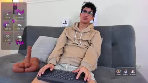 Camilo online show from 11-25-25, 03:28