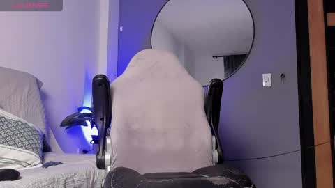 Snapshot of camilohotxx__ chatting on 04-23-26, 11:07 Camilo online show from 04-23-26, 11:07