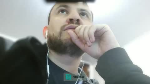 Snapshot of camiloking17 chatting on 06-07-26, 10:46 camilo online show from 06-07-26, 10:46