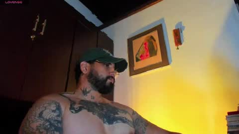 Snapshot of camilomayer chatting on 05-04-26, 02:24 Camilo online show from 05-04-26, 02:24