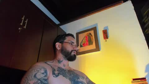 Snapshot of camilomayer chatting on 05-27-26, 02:36 Camilo online show from 05-27-26, 02:36