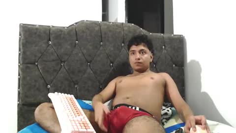 Snapshot of camilowhites chatting on 05-11-26, 05:24 CamilowhiteS online show from 05-11-26, 05:24