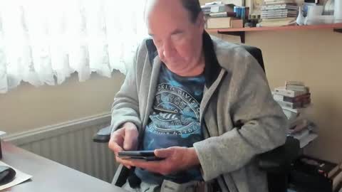 Snapshot of cammee chatting on 02-09-25, 09:05 Cammee online show from 02-09-25, 09:05