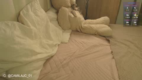 Laura Camila online show from 01-17-26, 01:16