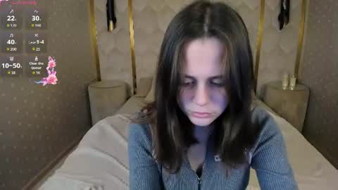 Snapshot of canabebebev chatting on 06-27-26, 08:47 Canabebe online show from 06-27-26, 08:47