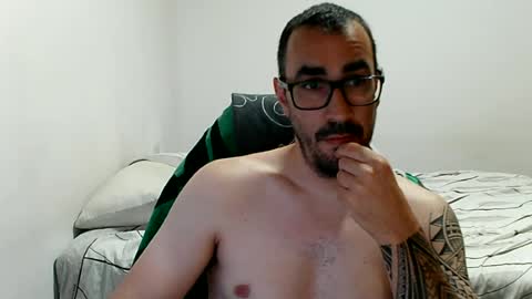 Snapshot of canario2388 chatting on 06-24-26, 07:57 canario2388 online show from 06-24-26, 07:57