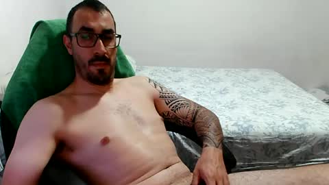 Snapshot of canario2388 chatting on 06-27-26, 09:09 canario2388 online show from 06-27-26, 09:09