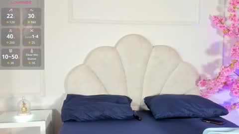 Snapshot of candaceowens chatting on 10-13-25, 03:50 candaceowens online show from 10-13-25, 03:50