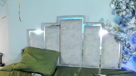 Snapshot of candaceowens chatting on 10-16-25, 04:13 candaceowens online show from 10-16-25, 04:13