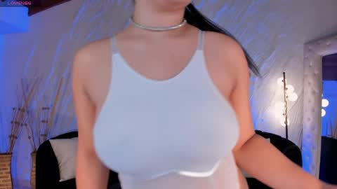 Snapshot of candaserussell chatting on 05-17-26, 04:32 Candanse R online show from 05-17-26, 04:32