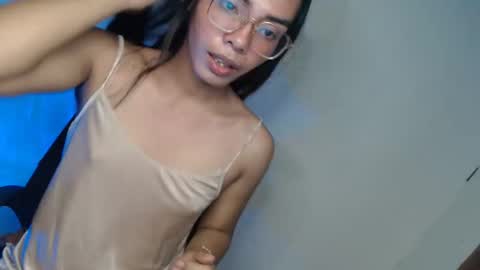 Snapshot of candi_blows chatting on 10-26-25, 11:38 Candi online show from 10-26-25, 11:38