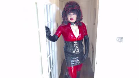 Snapshot of candi_smokes chatting on 04-28-26, 12:43 candi smokes online show from 04-28-26, 12:43