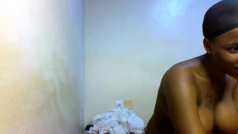 Snapshot of candiedolly chatting on 06-28-26, 05:08 Candie online show from 06-28-26, 05:08