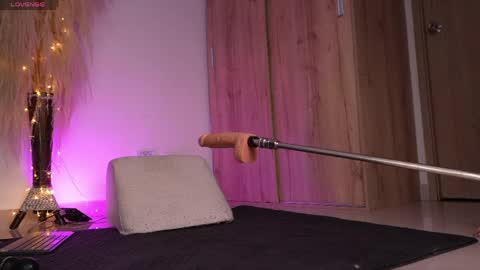 Candie  online show from 05-04-26, 06:59