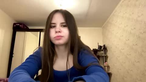 Isabella online show from 11-25-25, 11:10