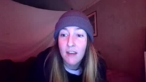 Candi online show from 11-25-25, 04:07