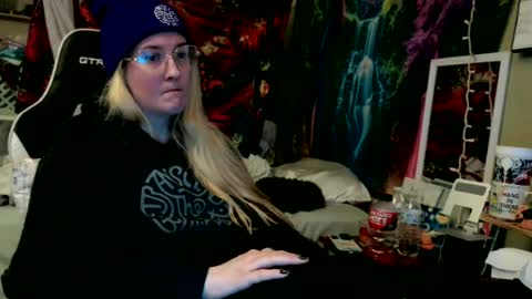Candi online show from 06-19-26, 06:56