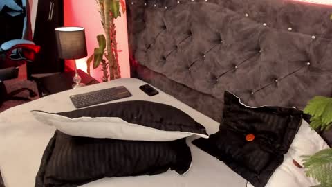 Snapshot of candy_canne__ chatting on 12-13-24, 07:32 CamilaInstagram candy canne Pvt open online show from 12-13-24, 07:32