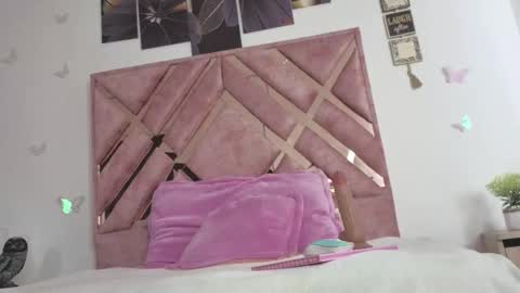 Im ChloeJoin The Fan Club online show from 02-25-26, 06:56