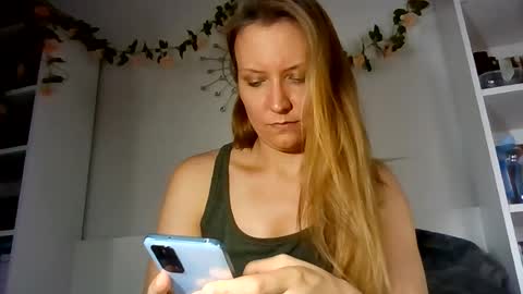 Snapshot of candy_cougar82 chatting on 07-03-26, 11:27 Candy Cougar online show from 07-03-26, 11:27