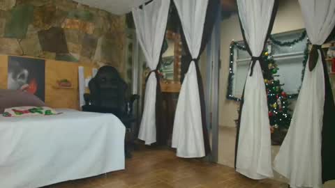 Jolie online show from 11-08-25, 10:04