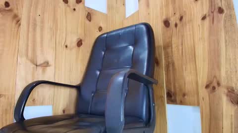 Snapshot of candy_feett chatting on 01-17-26, 08:34 Jolie online show from 01-17-26, 08:34