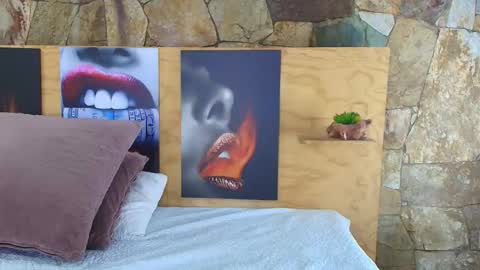 Snapshot of candy_feett chatting on 02-04-26, 07:42 Jolie online show from 02-04-26, 07:42