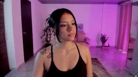 candy_fox_19 online show from 11-26-25, 07:15