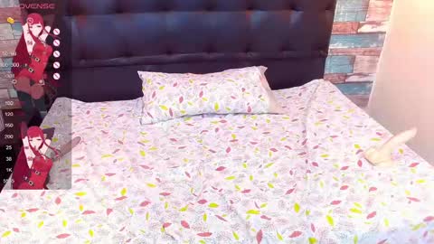 sofia perez online show from 02-15-25, 05:39