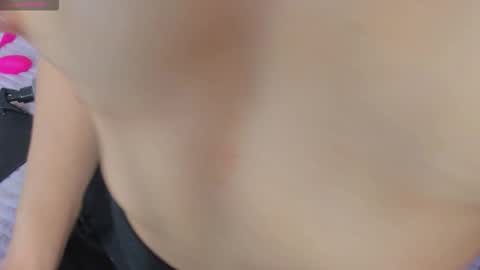 Candy hot online show from 11-23-25, 02:06