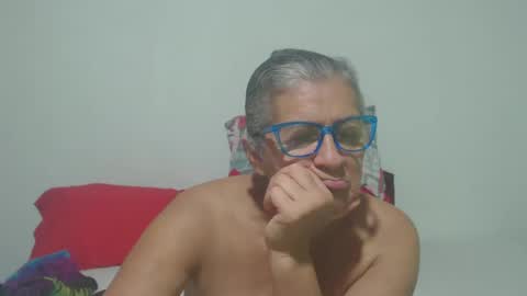 candy online show from 01-10-25, 01:53