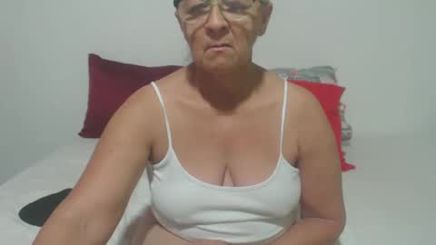 candy online show from 02-10-25, 09:47