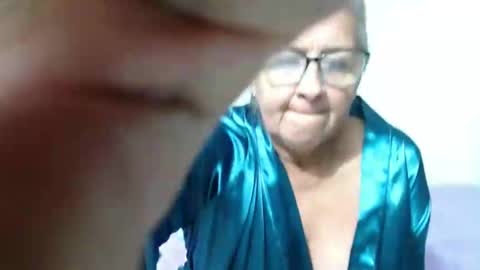 candy online show from 09-19-25, 01:07