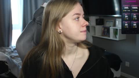 Snapshot of candy_meggie chatting on 12-04-24, 10:46 Megan online show from 12-04-24, 10:46