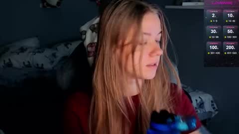 Snapshot of candy_meggie chatting on 09-22-25, 08:27 Megan online show from 09-22-25, 08:27