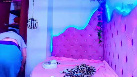 Snapshot of candy_morgan412 chatting on 06-10-26, 11:20 Ania online show from 06-10-26, 11:20