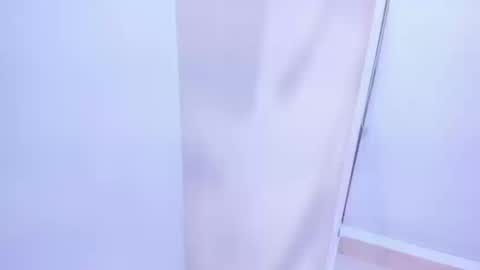 Candy  online show from 09-10-25, 04:01