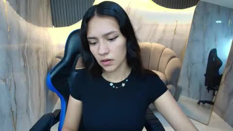 Snapshot of candy_sky_r chatting on 04-28-26, 03:11 Candy online show from 04-28-26, 03:11