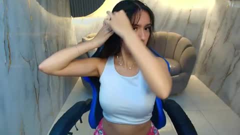 Snapshot of candy_sky_r chatting on 05-15-26, 03:24 Candy online show from 05-15-26, 03:24